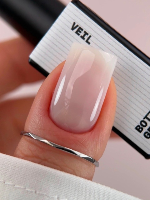 BIBLIOTEKA Bottle gel 03 Veil - mlecznobiały żel do wzmocnienia paznokci, 10 ml