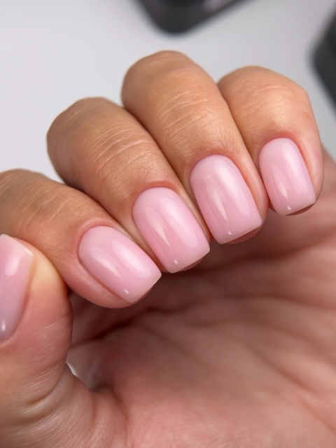 BIBLIOTEKA Builder gel 05 Bloom - różowy żel budujący, 15 ml