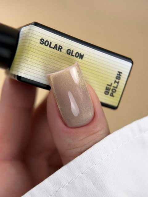 BIBLIOTEKA Cat Eye Gel Polish 10 Solar Glow, 10 ml - złoty lakier hybrydowy z efektem „kociego oka"