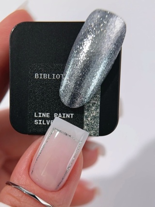BIBLIOTEKA Line Paint Siver No Wipe - srebrna farbka do zdobień z drobinkami, 5 ml